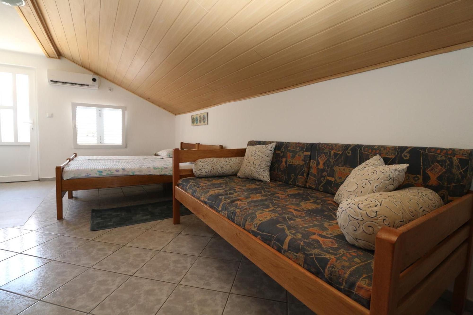 Apartments With A Parking Space Nin, Zadar - 11402 客房 照片